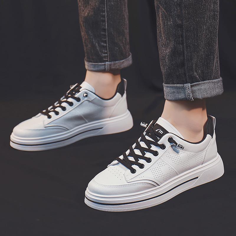 Primavera e Outono Novos Sapatos All-Match de Couro Branco Tendências Masculinas Casuais Leves e Antiderrapantes Sapatos Esportivos Masculinos