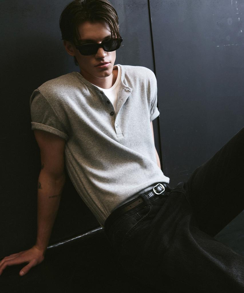 Beulleieo Double Layered Ribbed Henley Neck Short Sleeve T-Shirt [M.Grey]