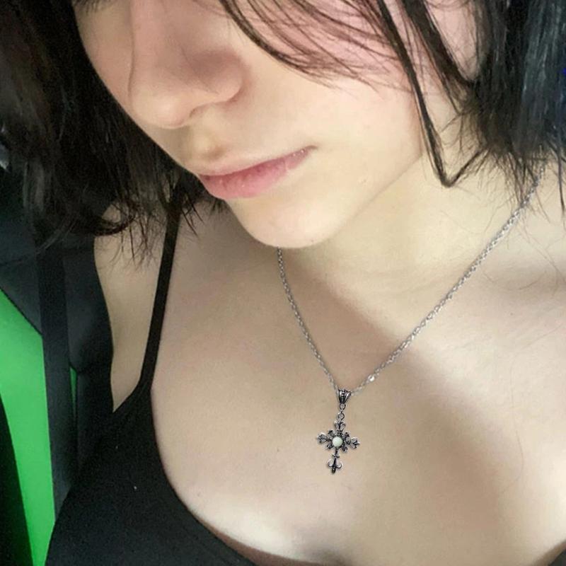 Cross Pendant Necklace Punk Choker Luminous Stone Necklace Hip Hop Clavicle Chain Necklace Gothic Jewelry for Egirl Eboy