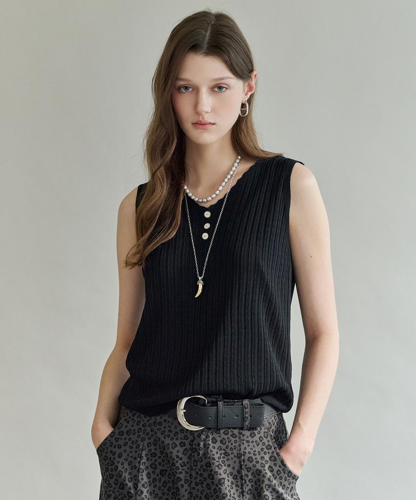 MAXZA Scallop V-Neck Button Sleeveless Knit