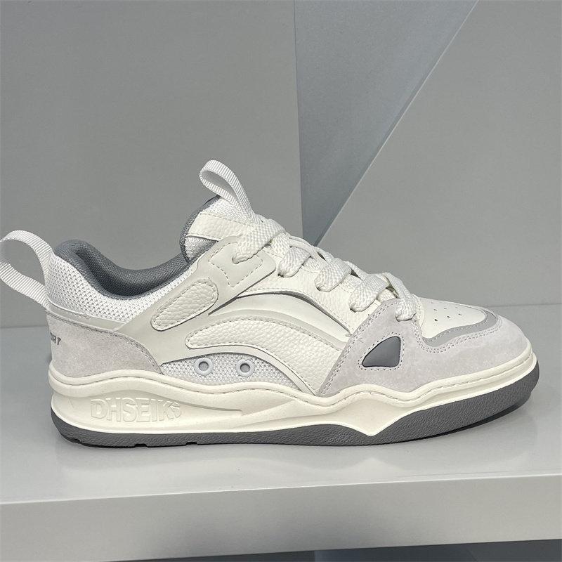 New comfortable and breathable low-top color matching sports and leisure board shoes tt