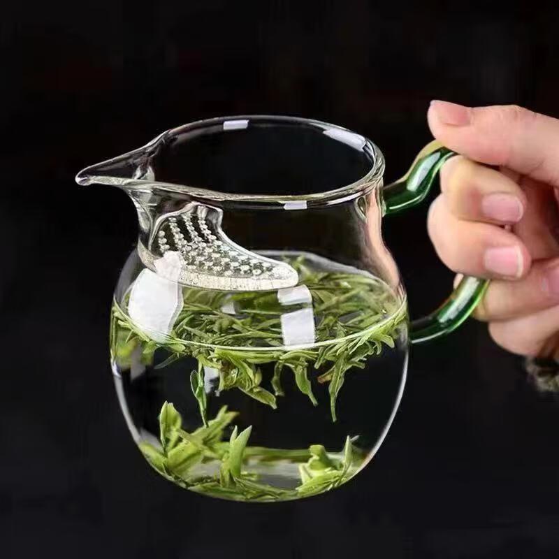Thickened Glass Penguin Crescent Gongdao Cup