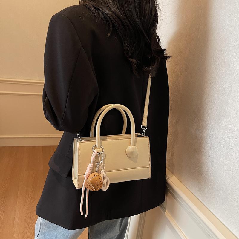 Premium Texture Foreign Style Handbag Bag Women'S Fashion Versatile Work Commuter Messenger Bag Small Bag