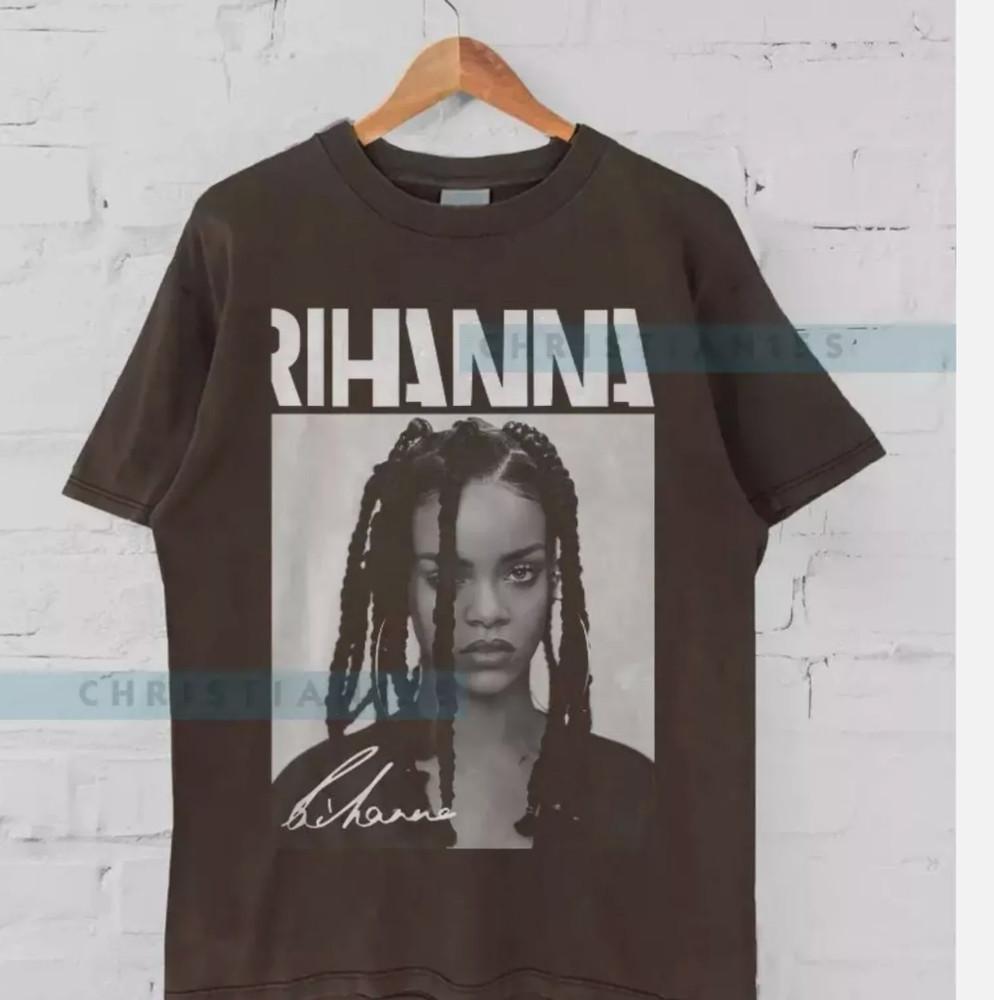 Rihanna Music T-Shirt Cotton Unisex Size S-5XL Gift For Fans Unisex T-Shirt XXXL