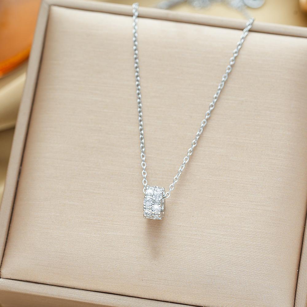 Zarte Mikro-Pavé-Taille Anhänger Titanstahl Halskette Damen Leichter Luxus Minimalistische Schlüsselbein Kette