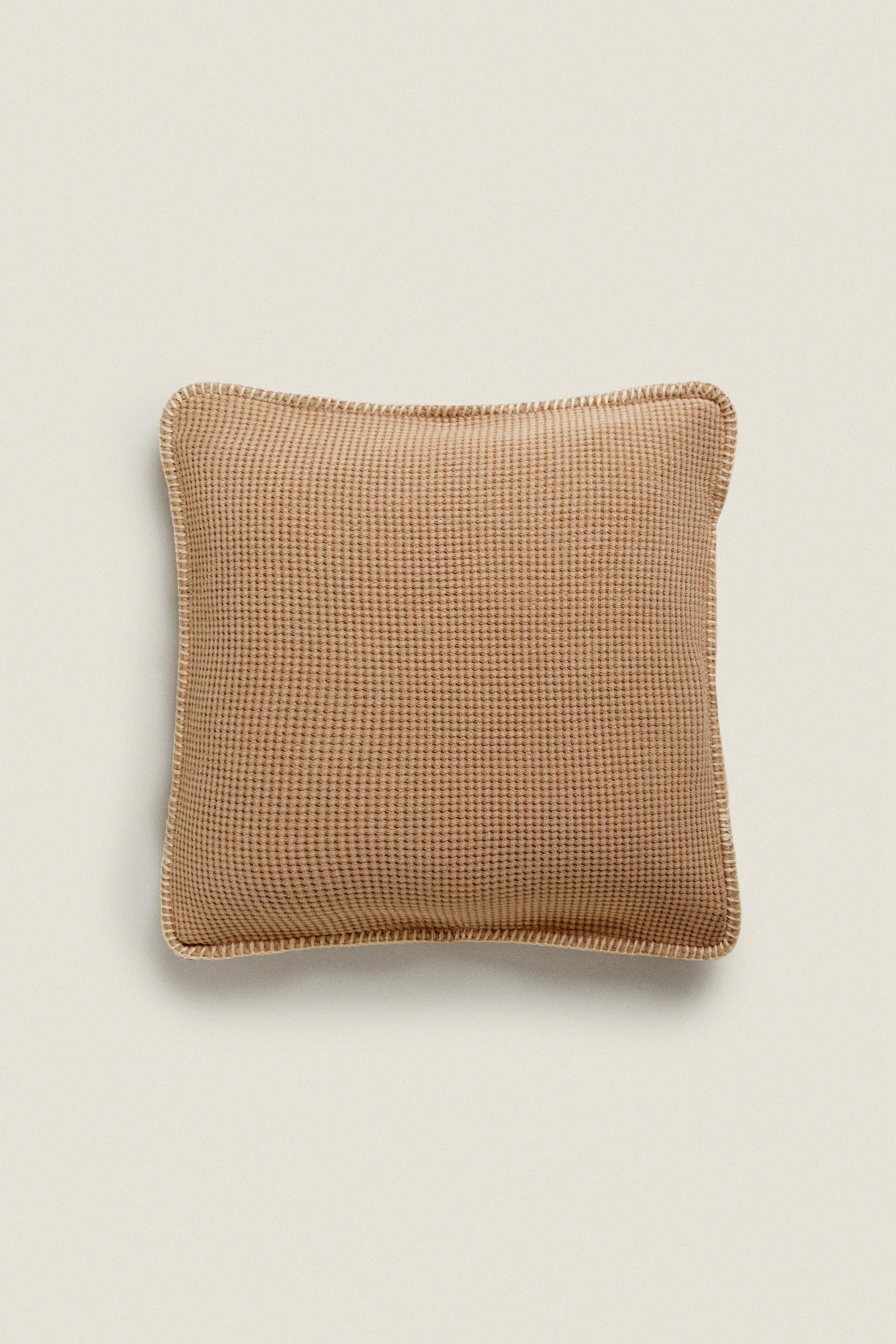 

ВАФЕЛЬНЫЙ ТРИКОТАЖНЫЙ ЧЕХОЛ НА ПОДУШКУ