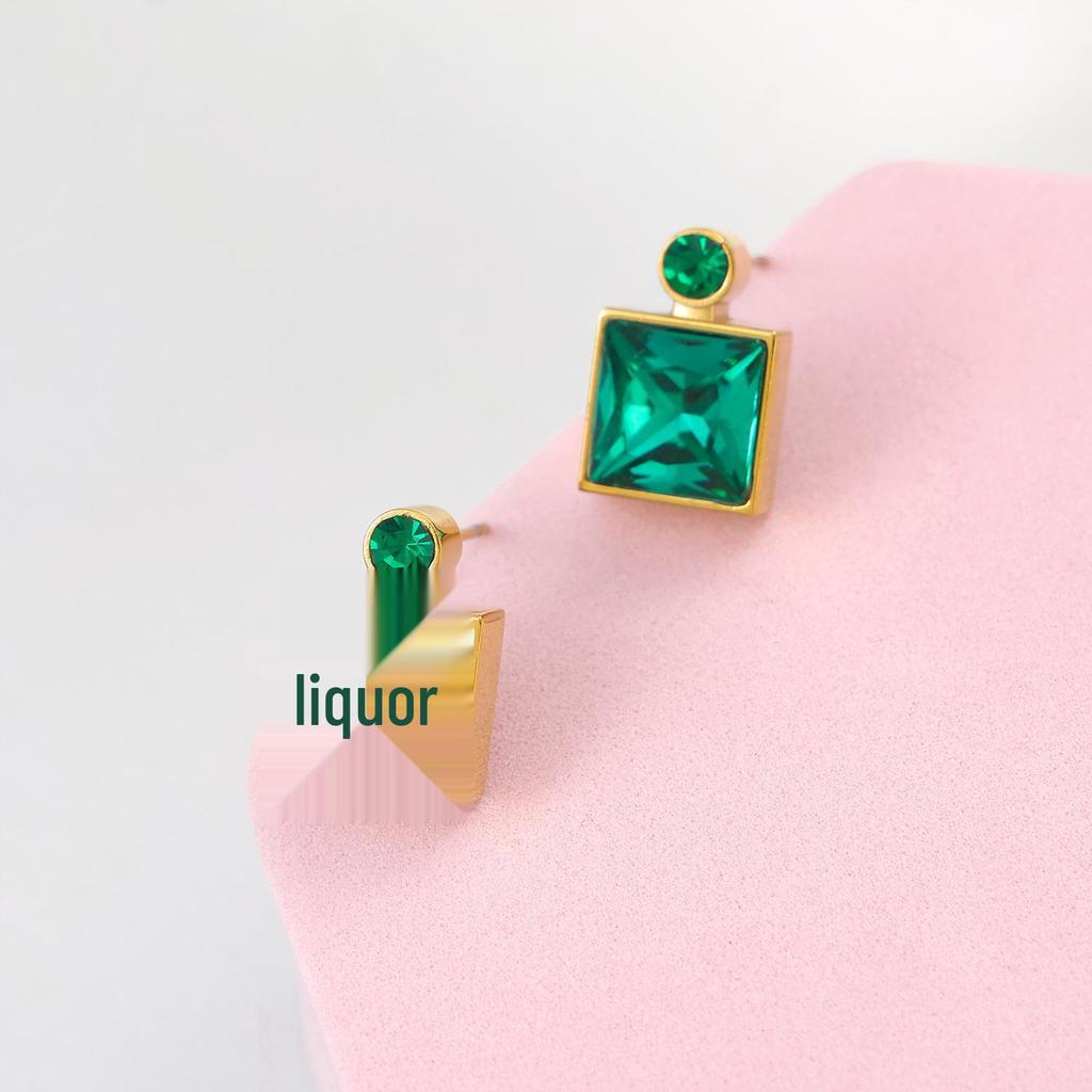 Elegant Square Perfume Bottle Necklace & Exquisite Earrings Set - Niche Design, Fashion-Forward, Unique Personality Jewelry