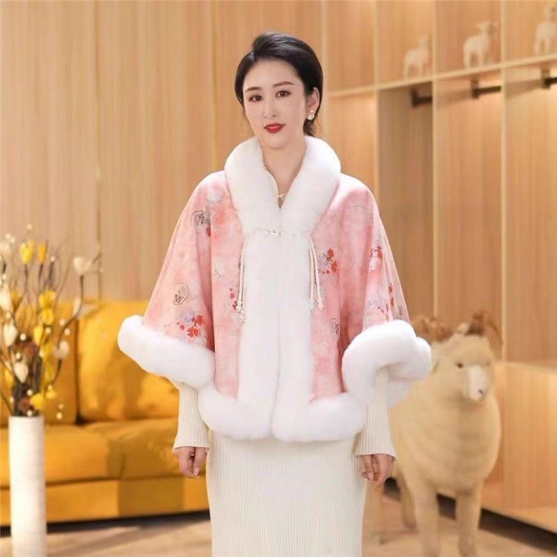 Bridal Qipao Shawl: Velvet Thickened Autumn/Winter Cape with Plush Collar - Versatile and Artistic Hanfu Outerwear 60-80cm