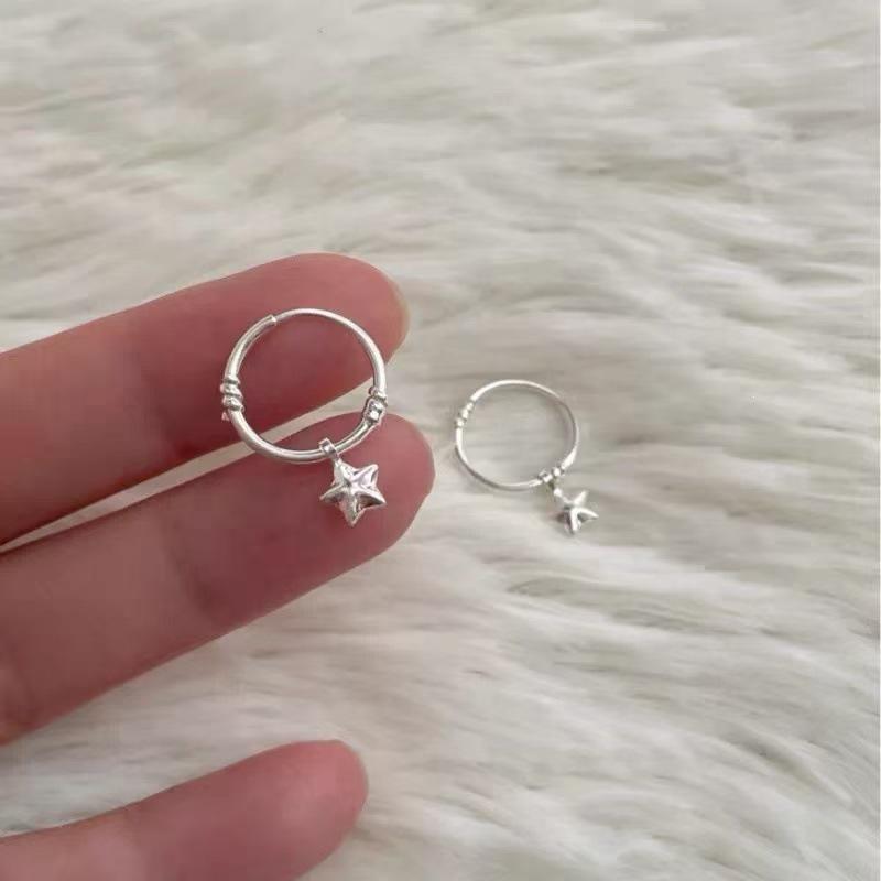 Elegant s925 Silver-Plated Star Pendant Hoop Earrings for Women - Simple, Versatile, and Luxurious Ear Jewelry.