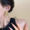 So eye-catching! Retro gold butterfly fringed stud earrings light luxury high-end earrings temperament elegant earrings girl