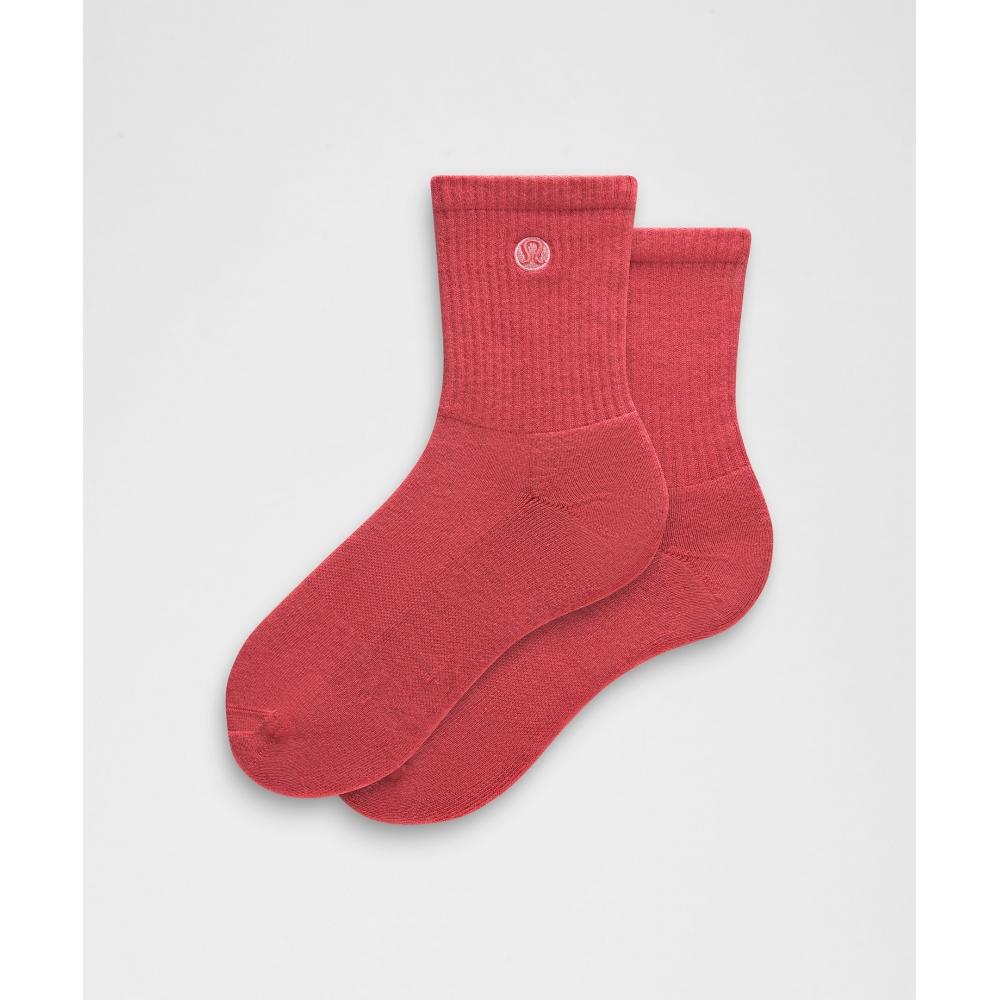 

Lululemon Носки унисекс Daily Essential Quarter, цвет Desert Red M