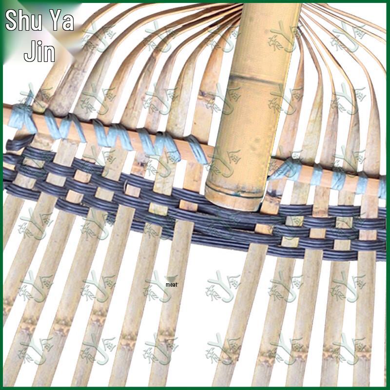 Yujin 16-Tooth Bamboo Garden Rake