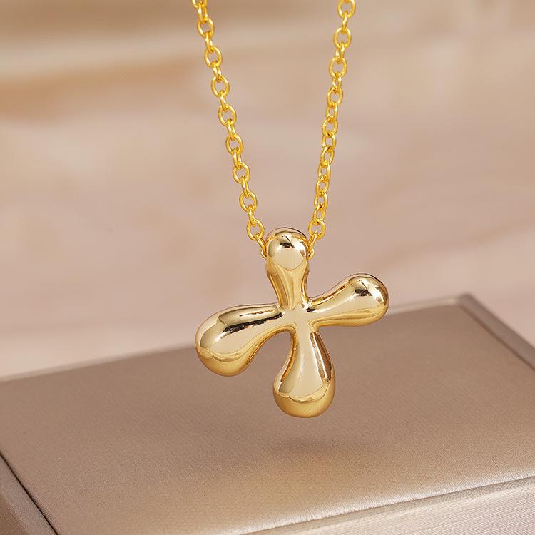 Charming Chubby Brass Polished 26-Letter Silver Pendant Necklace for Women