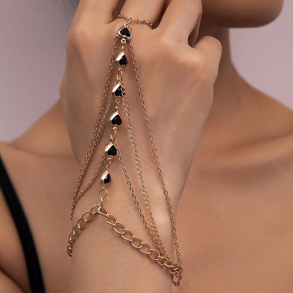 

Металлический черный браслет с инкрустацией в виде сердца, модный и простой многослойный браслет с кисточками