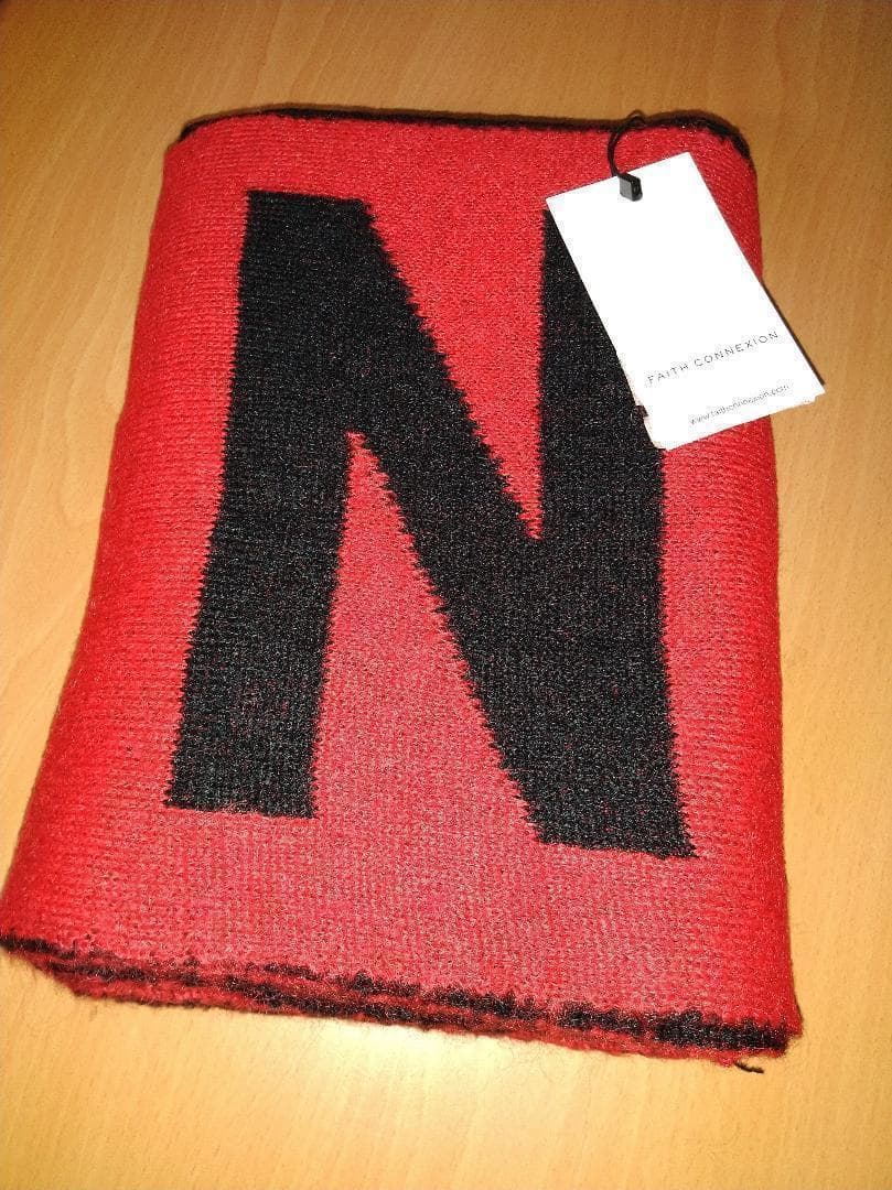 

[Б/У] Ограниченное по времени предложение! Кто успел, того и тапки! faith connexion большой шарф