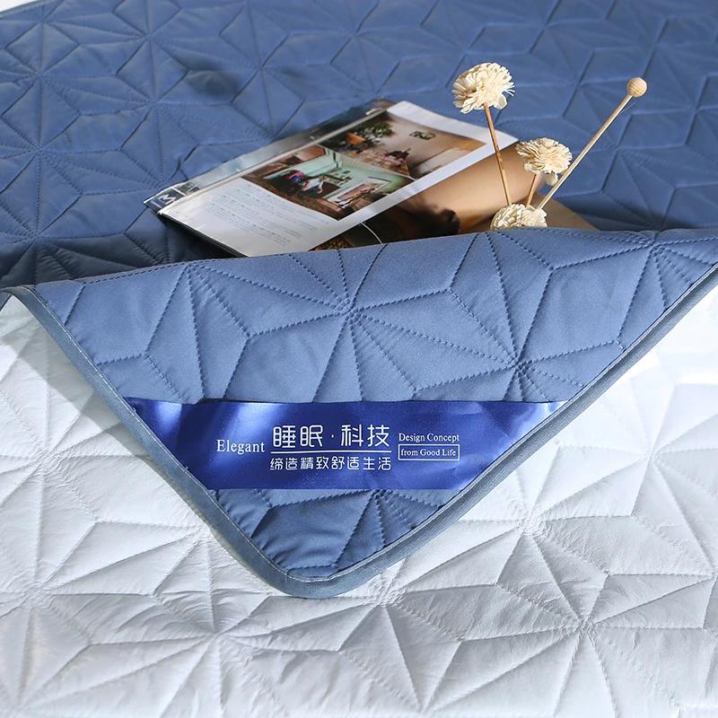 100% Waterproof Bedspread On The Bed King Size Bed Cover Quilted Mattress Pad Washable Mattress Protector For Pet Dog Bed Linen