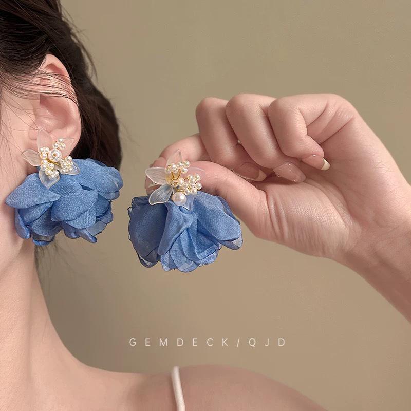 

2025 Высококлассные серьги-гвоздики из цветочной сетки в стиле легкой роскоши для женщин - Летние приморские гвоздики