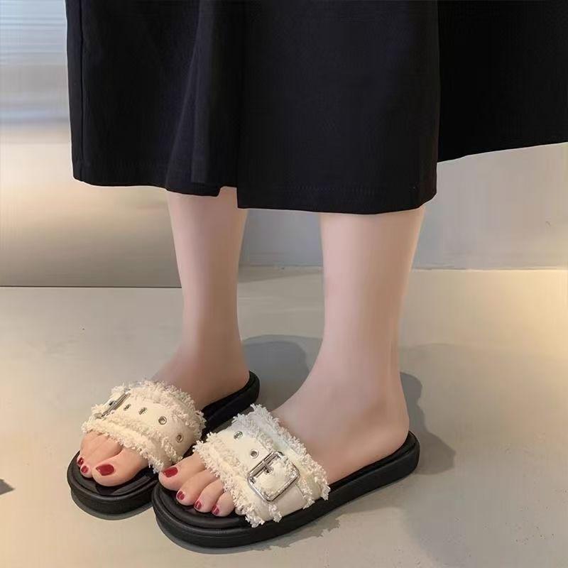 Slippers Women's Summer Outer Wear Women's Slippers Outer Wear 2025 French Small Fragrant Wind Flat Bottom Fashion Rhinestone Seaside Cool Slippers