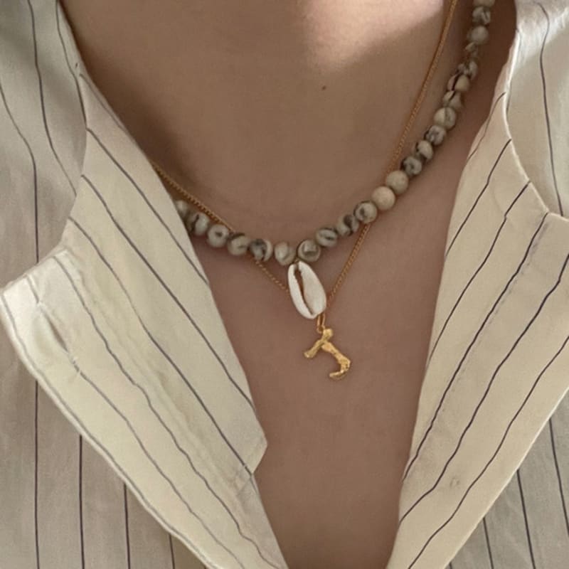 OUI SAY YES! Shell Pendant Necklace_NC283