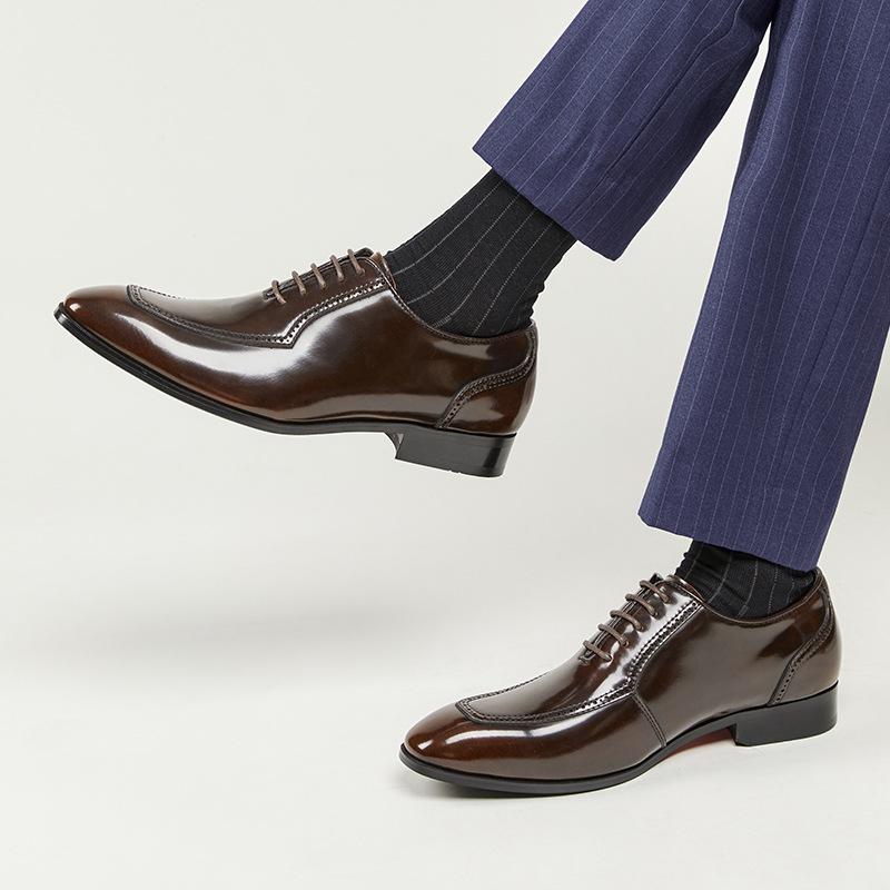 Herren Lederschuhe Britische glänzende Lackleder Businessschuhe Retro geschnitzt eckige Spitze Oxford Schuhe Bankett Hochzeitsschuhe
