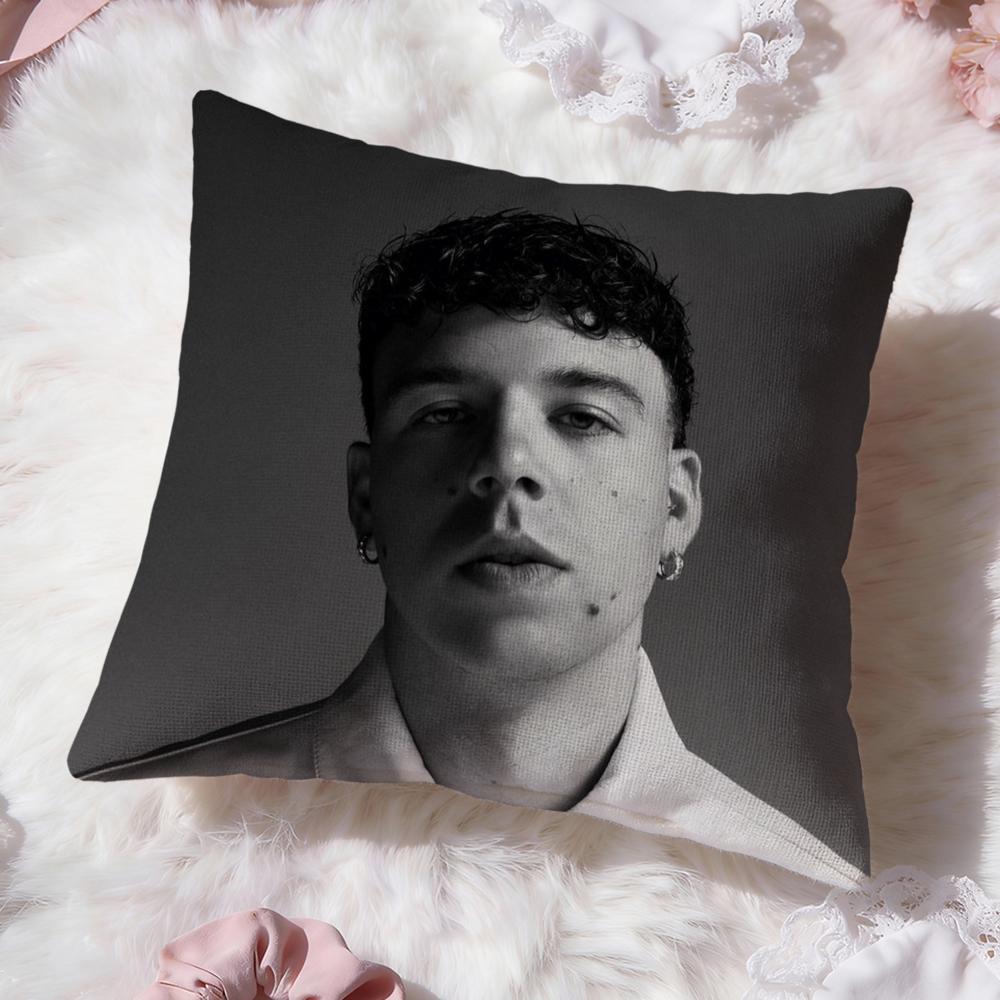 Q-Quevedo Buenas Noches Cushion Cover Premium Comfort Reversible Pillow Cove -Two In One Design for Any Room & Car Interior