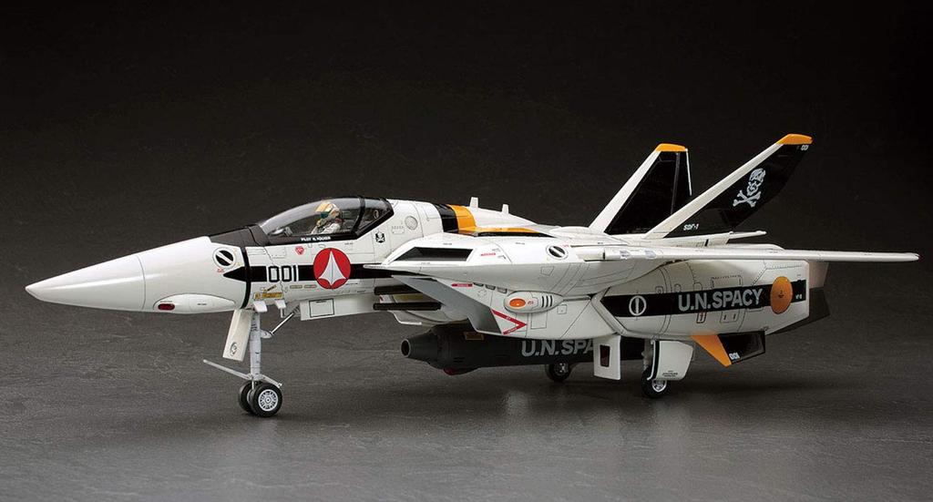 Hasegawa Super Dimension Fortress Macross Series Valkyrie Skull Platoon Scale Plastic Model Kit 65792 VF-1S/A 1/48