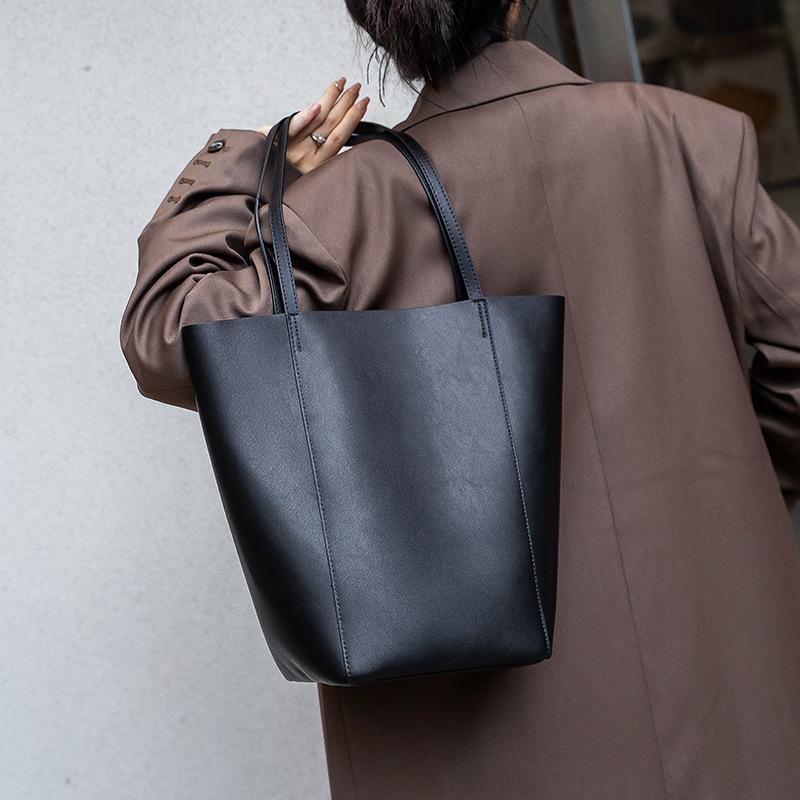 

Сумка Новая нишевая кожаная сумка-тоут для通勤, коровья кожа, высококачественная, универсальная, большой вместимости, женская наплечная сумка