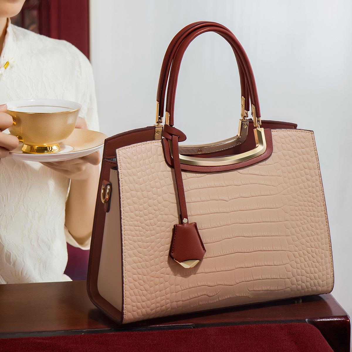 Women s Bag 2024 New Trendy High-End Fashion Tote Bag Crocodile Pattern Commuter Bag Single Shoulder Handbag Mom Bag Apricot color