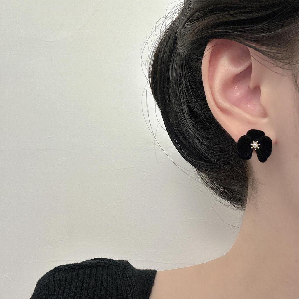 Wykwintne Puszyste Kolczyki Sztyfty Kwiaty Perłowe - Luksusowa Moda dla Kobiet, Słodki i Wszechstronny Styl