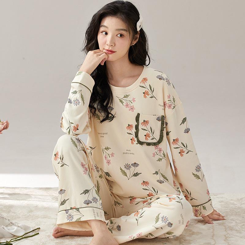 

Женский хлопковый пижамный комплект с мультяшным принтом, с длинным рукавом, 2024: Тонкий, носимый на улице, идеально подходит для осени/зимы/весны M (80-95 lbs)