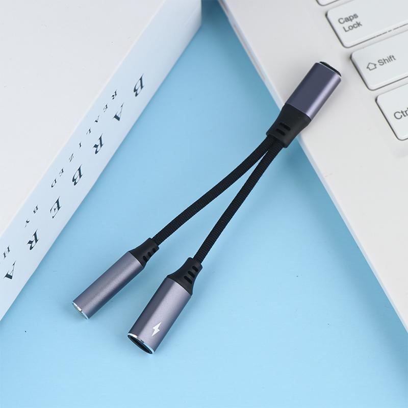 2 In 1 Usb C To 3.5Mm Headphone And Charger Adapter Pd 60W Quick Charging Cable Aux Jack Adapter For Mobile Phone Pad