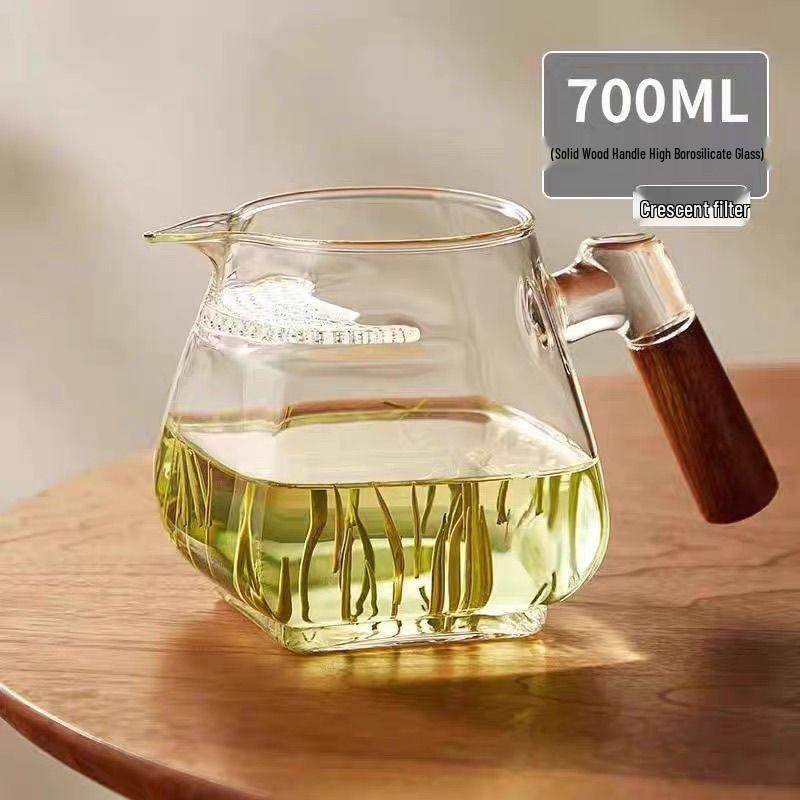 High-End Crescent Glass Teapot with Integrated Filter and High Temperature Resistance for Green Tea