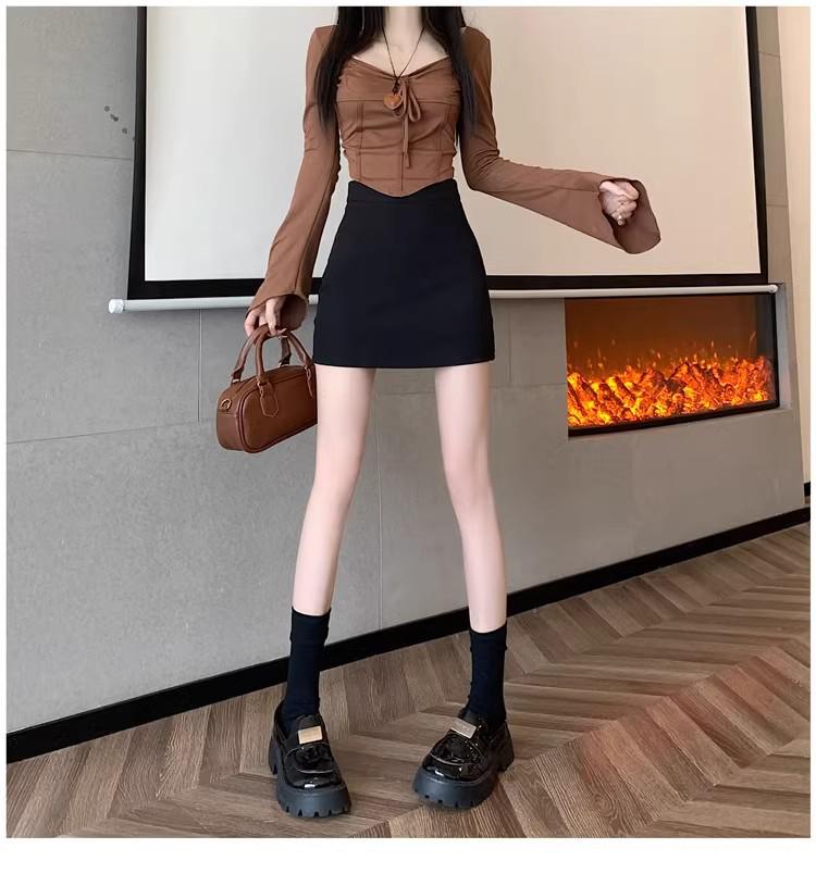 2024 Women's Black High-Waist Bodycon A-Line Short Skirt - Spring/Summer Collection