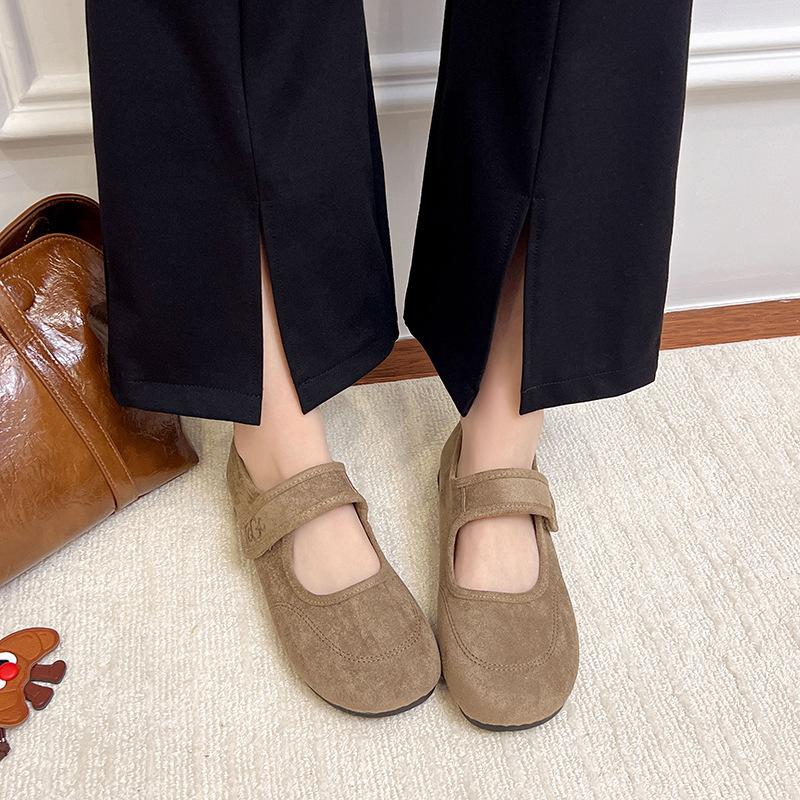 French Retro 2025 New Sweet Beanie Shoes Spring Women Mary Jane Shoes Versatile Soft Sole Light Casual Shoes