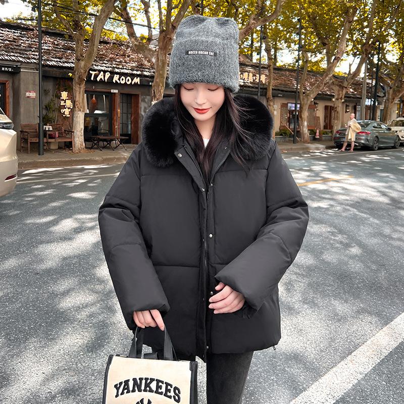 

Зимняя новая теплая хлопковая одежда с капюшоном и большим меховым воротником, женская маленькая модная свободная хлопковая куртка S чёрный