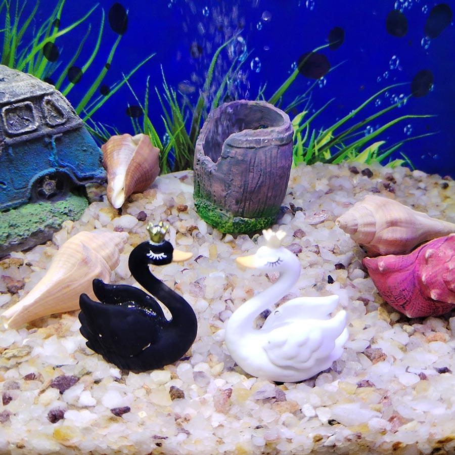 2pcs/set Resin Couples' Crown Swan Decor Set | Aquarium Landscape Ornament | Bonsai Decoration | Home Decor for Fish Tank & Tabletop Styling