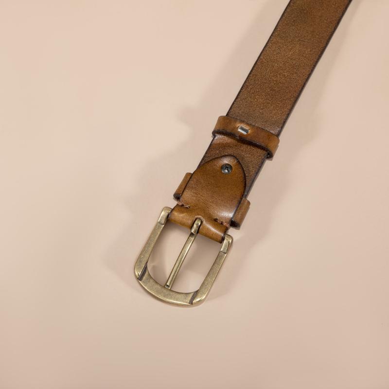 Erste Schicht Baumrinde Leder Leder Business Freizeit Reines Kupfer Schnalle Pflanzlich gegerbtes Leder Ledergürtel