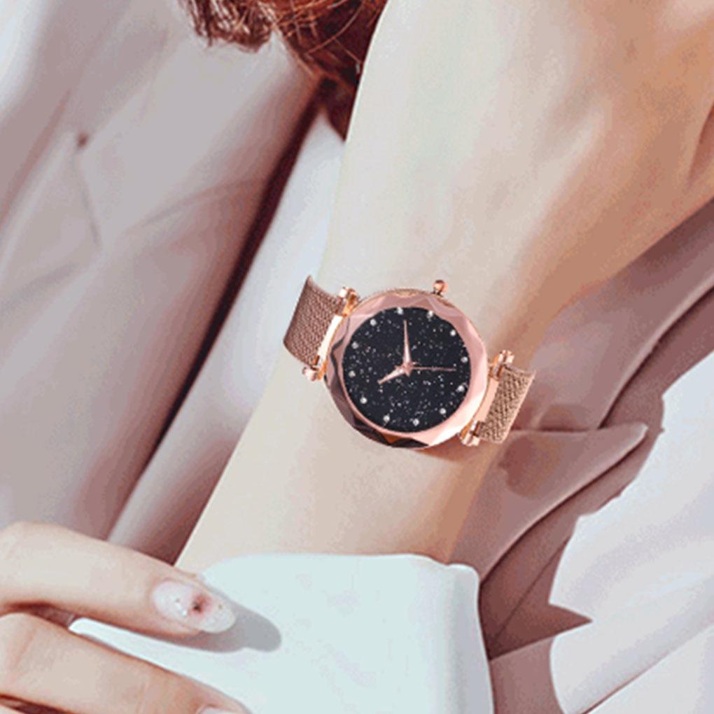 Ladies Magnetic Starry Sky Clock Luxury Ladies Watch Fashion Diamond Female Quartz Watch