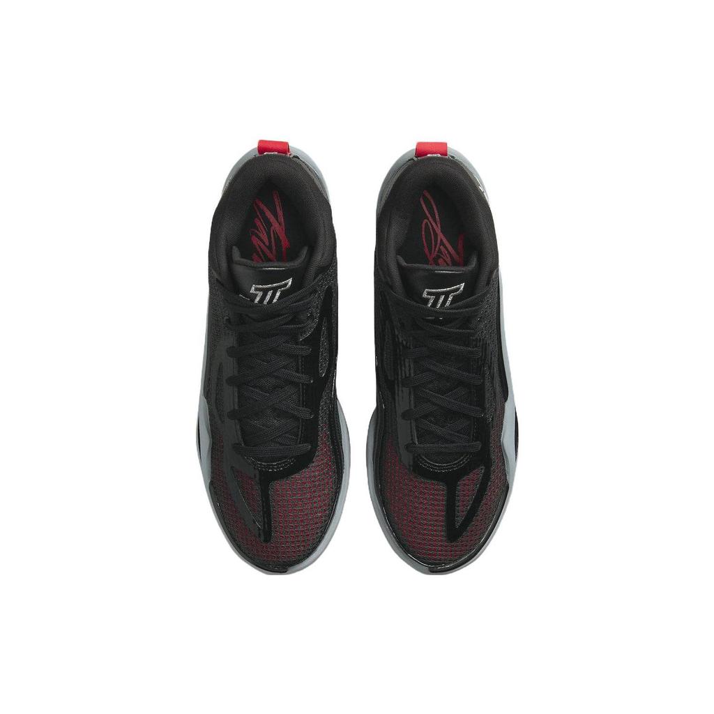 Air Jordan Tatum 1 PF Old School Herren Sneaker Schwarz Metallic-Silber Wolfsgrau DZ3322-001