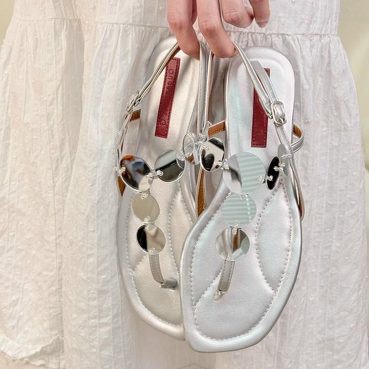 

Sheepskin version~ French temperament mirror toe Roman shoes leather retro silver versatile beach flat sandals women 39