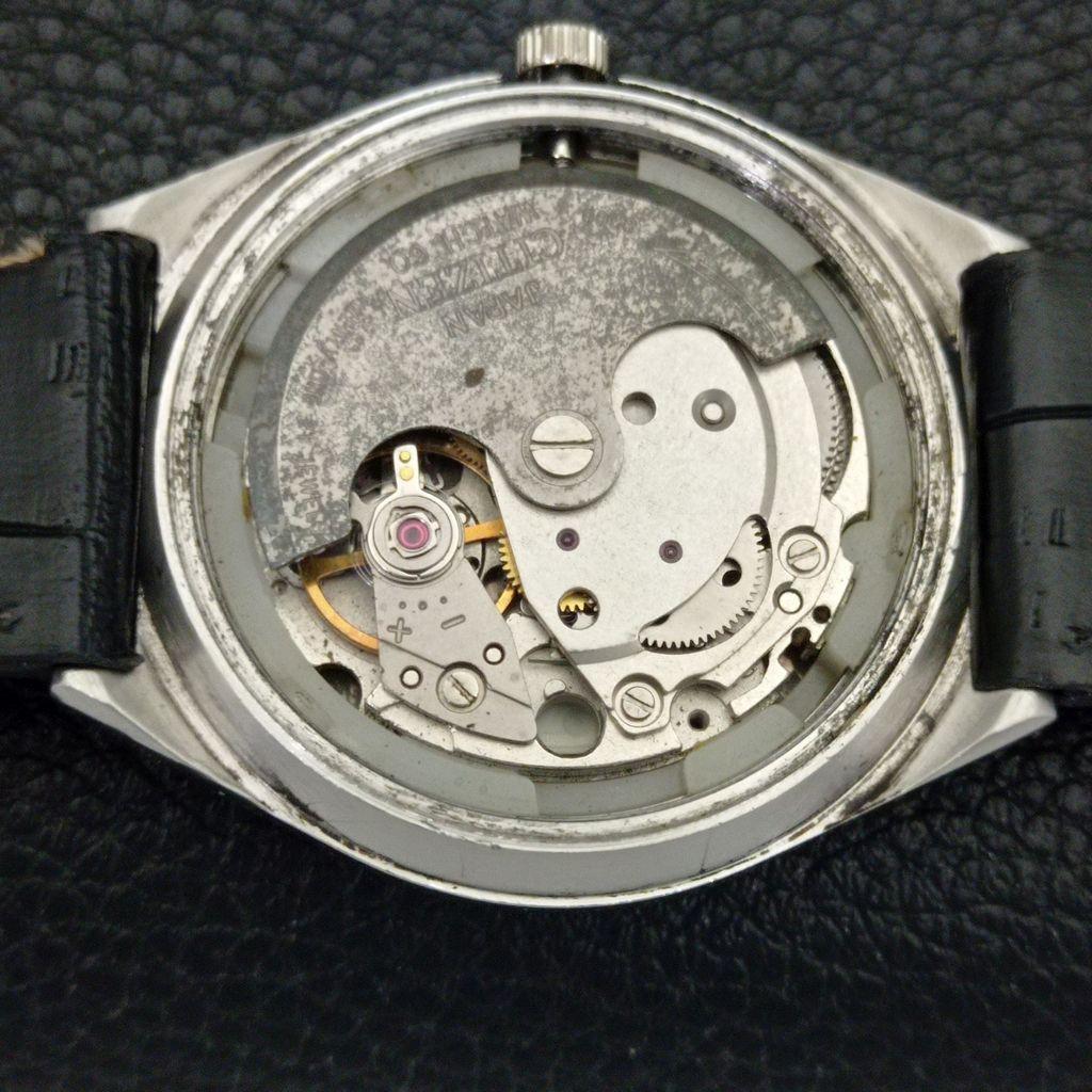 CITIZEN AUTOMATIC 8200 VINTAGE JAPAN MENS BLACK COLOR DIAL WATCH a702128-5 R208-a702128