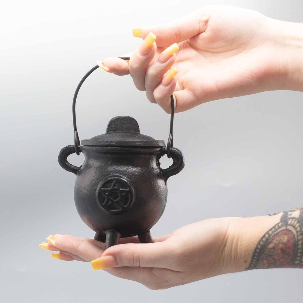 Cast Iron Cauldron Pentagram 6.5 X 13 Cm
