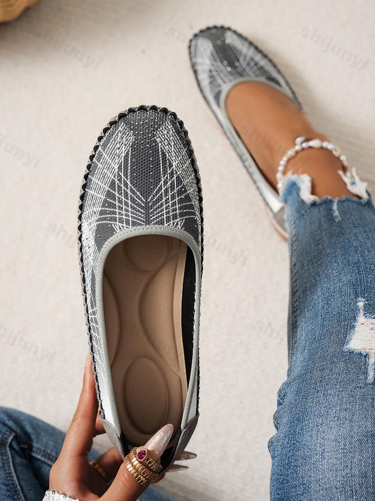 Fashion Hollow Breathable Stitching Women's 2025 Summer Flat Loafers Fashion Trend Versatile Shoes Comfortable Lightweight Single Shoes