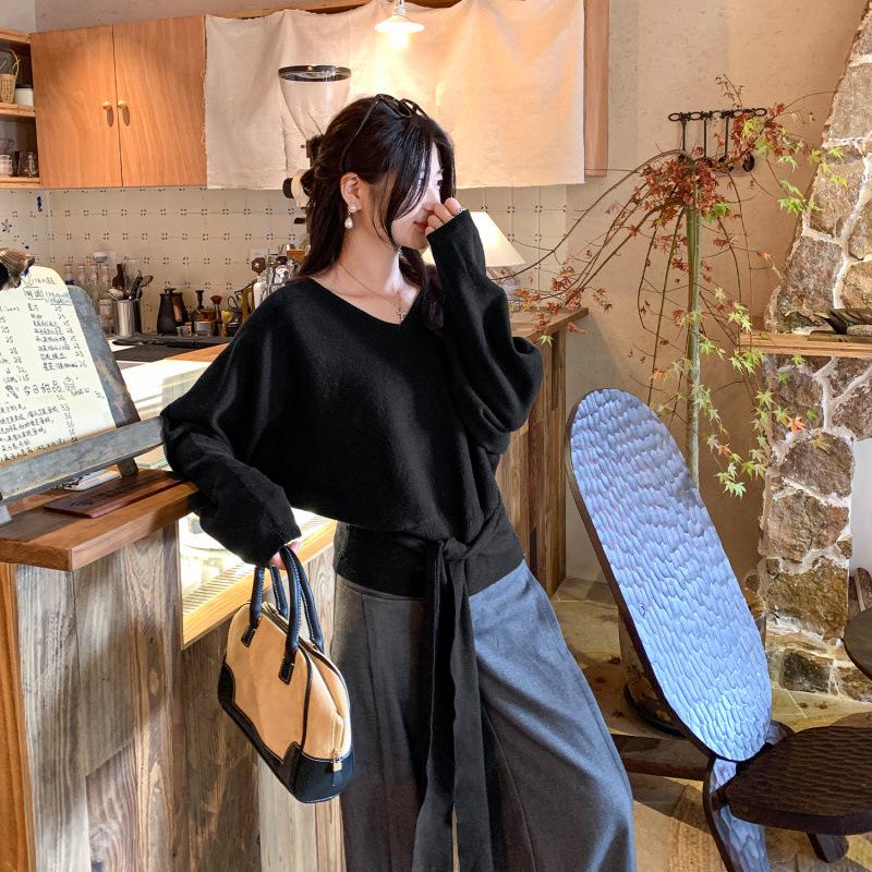 Light High-Waisted V-Neck Knit Sweater with Tie-Up for Women - Autumn/Winter Loose Slimming Trendy Top