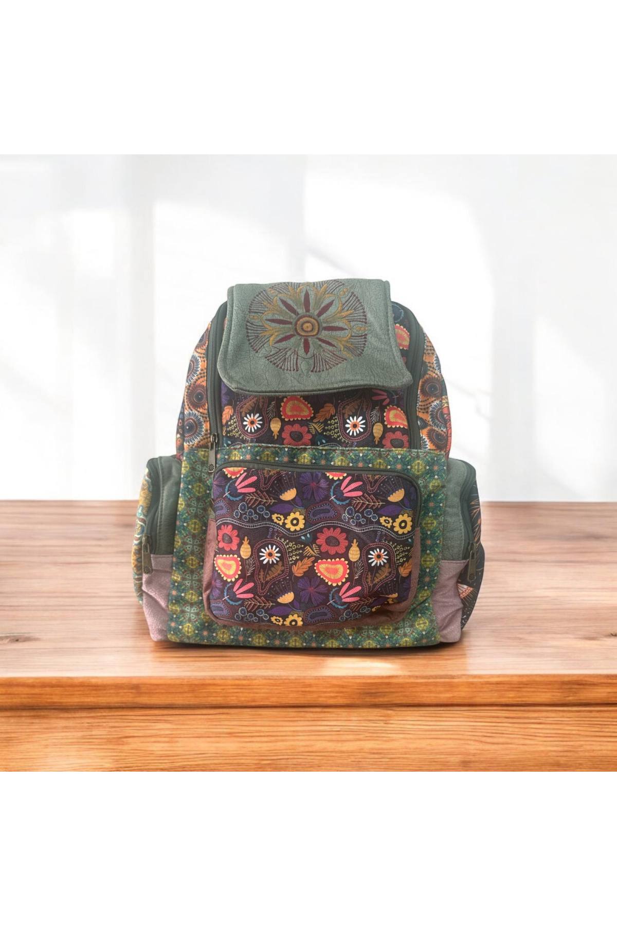 

Аутентичный богемный ежедневный рюкзак в стиле пэчворк с этническим дизайном