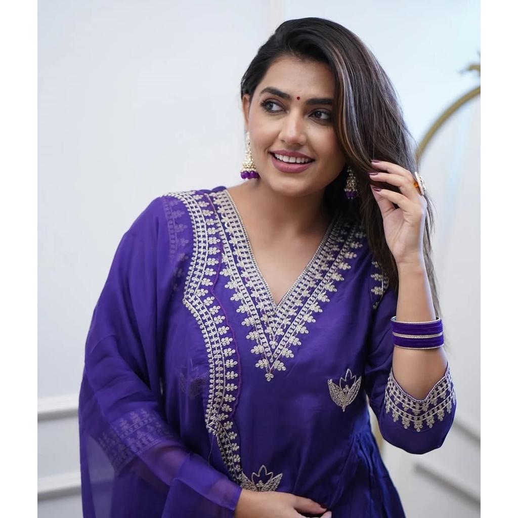 Indian Pakistani Ethnic Kurta Pant Dupatta Set Bollywood Wedding Wear Kurti Set