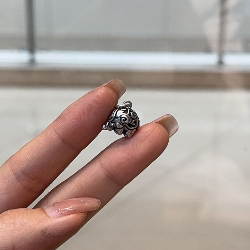 

Старое серебро Санци серебряный кулон в виде слона DIY аксессуары ремесла тканый ручной ремешок ожерелье браслет аксессуар для браслета Old silver notoginseng silver elephant god pendant