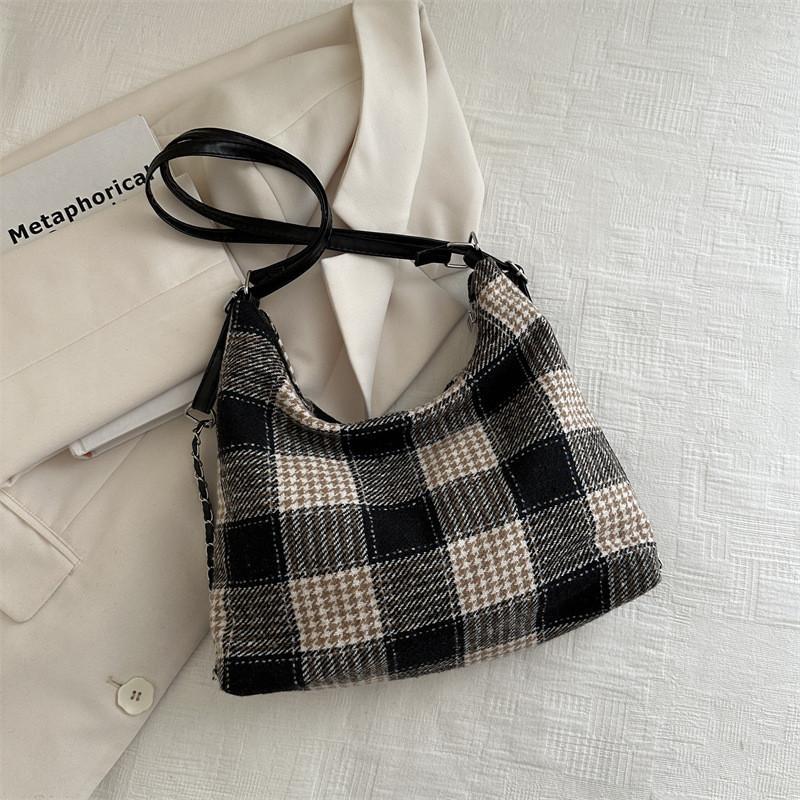 Trendy Large Capacity Plaid Womens Shoulder Tote Bag Perfect For Casual Outings