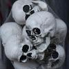Horror-themed Home Decor Realistic Skulls Pendant Table Decor Set for Halloween Bar Home Party Spooky Skeleton for Decoration