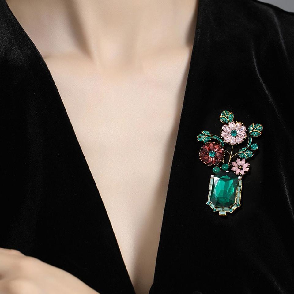 Vintage Crystal Emerakd Vase Flower Brooch For Women Colorful Rhinestone Sunflower Pins Jewelry Gifts